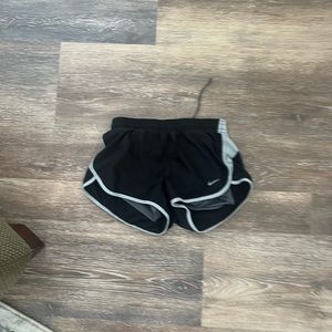 Nike drifit running shorts with built in spandex